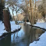 Chalet Tiny-river *