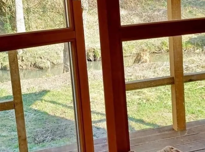 Tiny-river シャレー ファラエン